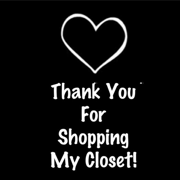 Nikki the Black Cat 🐾 - Picture 7 of 8